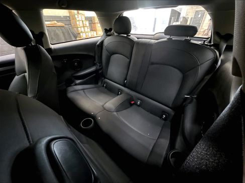 Used 2024 MINI Cooper SE FWD image 28