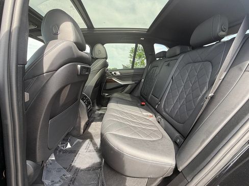 Used 2023 BMW X5 xDrive40i AWD/4WD image 13