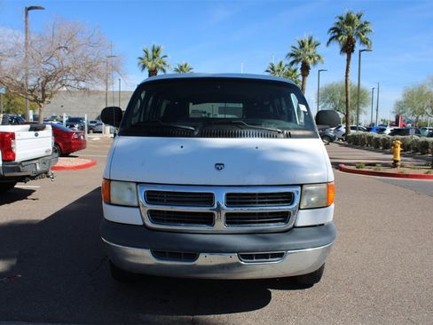 Used 2002 Dodge B3500 image 8
