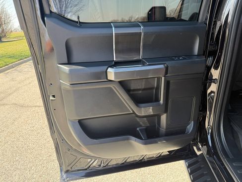 Used 2019 Ford F150 XLT w/ Equipment Group 302A Luxury image 38