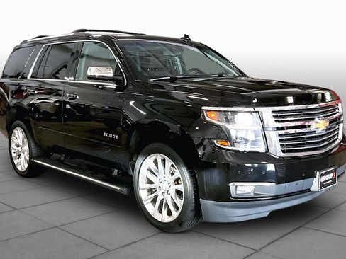 Used 2019 Chevrolet Tahoe Premier w/ Premier Plus Edition AWD/4WD image 3