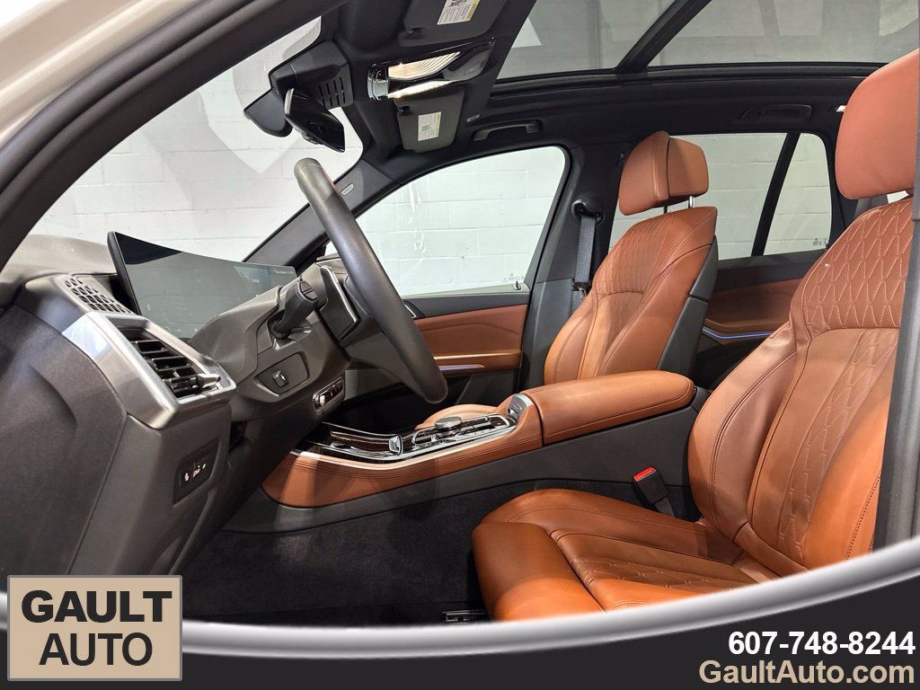 Used 2026 BMW X5 xDrive50e AWD/4WD image 13