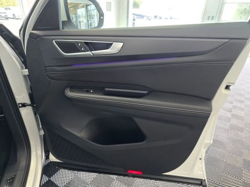 New 2024 Volkswagen Atlas Cross Sport SEL R-Line image 30