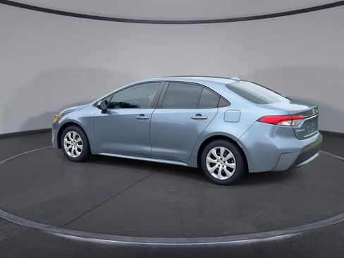 Certified 2022 Toyota Corolla LE FWD image 6