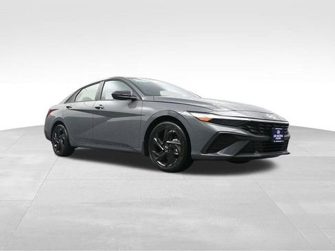 New 2026 Hyundai Elantra Sport FWD image 29