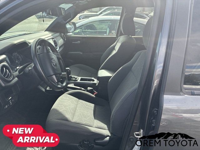 Used 2019 Toyota Tacoma TRD Off-Road w/ Technology Package AWD/4WD image 10