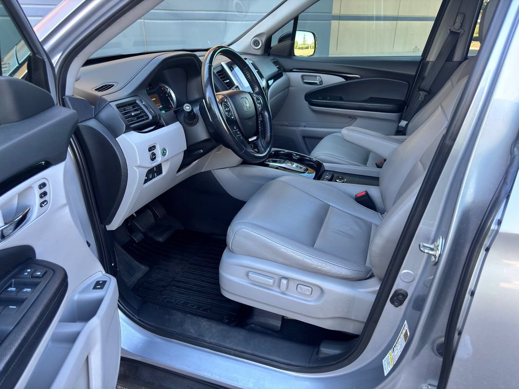 Used 2016 Honda Pilot Touring image 28