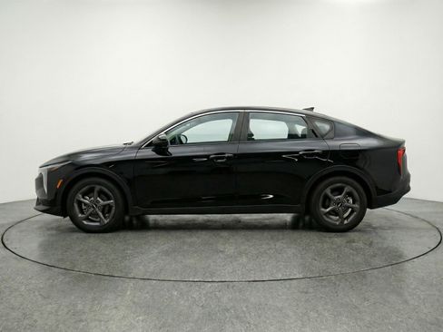 Used 2025 Kia K4 LXS image 5