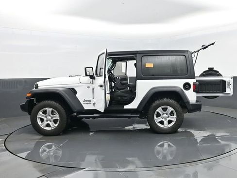 Used 2020 Jeep Wrangler Sport image 28