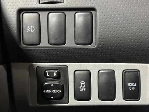 Used 2015 Toyota Tacoma 4x4 Double Cab w/ SR5 Package image 18