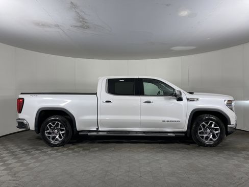 Used 2023 GMC Sierra 1500 SLT w/ SLT Premium Package image 5