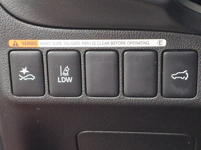 Used 2020 Mitsubishi Outlander SEL AWD/4WD image 9