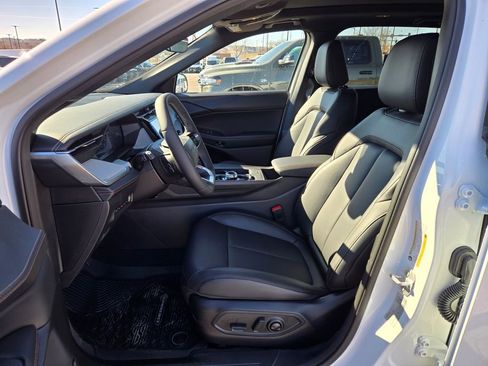 New 2026 Jeep Cherokee Limited image 13