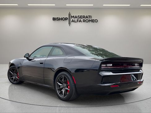 Used 2024 Dodge Charger Daytona Scat Pack w/ Plus Group AWD/4WD image 3
