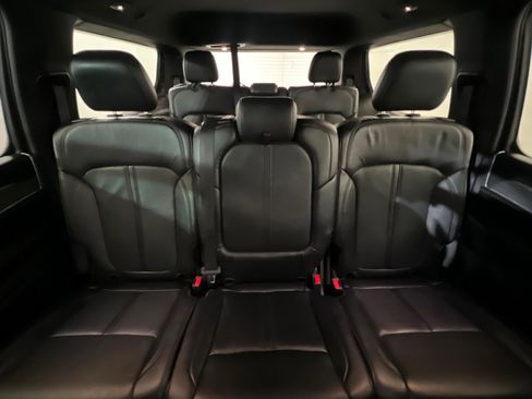 Used 2022 Jeep Wagoneer Series II AWD/4WD image 26