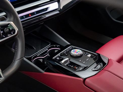 Certified 2024 BMW 540i xDrive 540i xDrive w/ Premium Package image 12