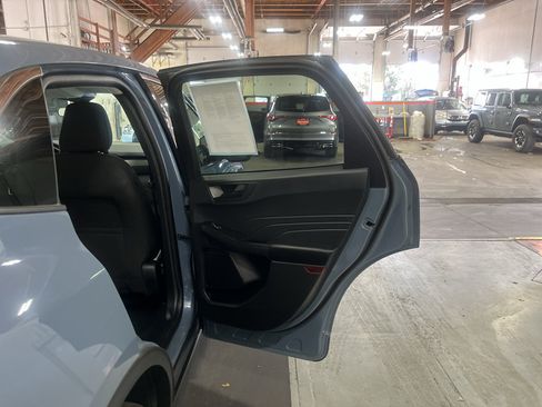 Used 2024 Ford Escape Active AWD/4WD image 22