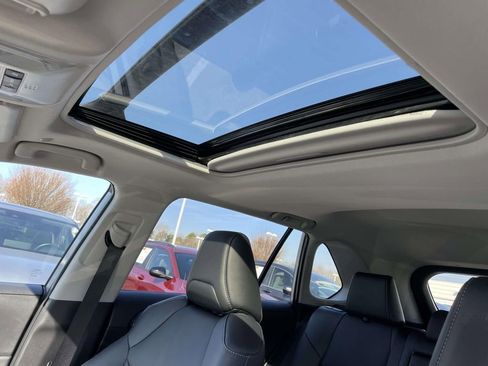 Used 2025 Toyota RAV4 XLE Premium image 31