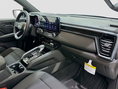 New 2026 GMC Canyon Elevation w/ Convenience Package image 32