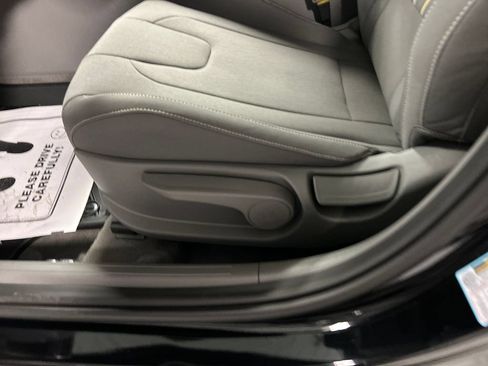 New 2026 Hyundai Elantra Sport FWD image 11