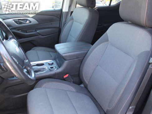 Used 2021 Chevrolet Traverse LT AWD/4WD image 10