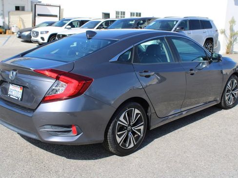 Used 2017 Honda Civic EX-L image 4
