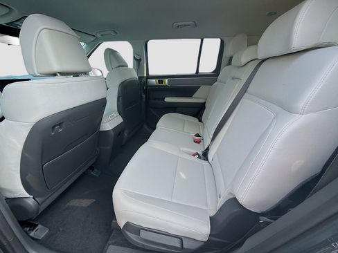 New 2026 Hyundai Santa Fe SE FWD image 17