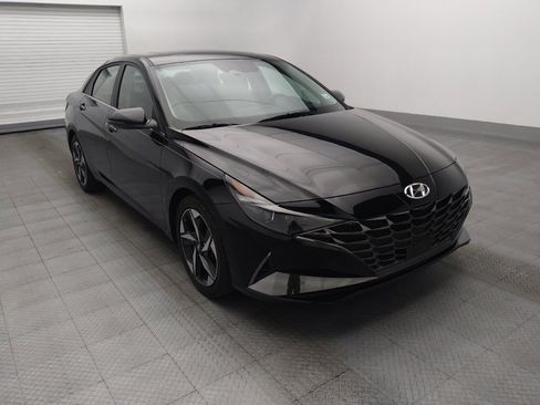 Used 2023 Hyundai Elantra Limited FWD image 13