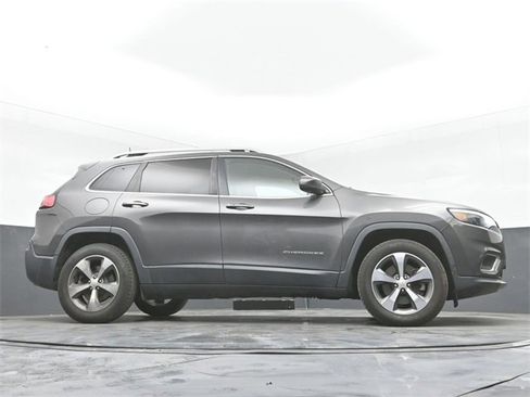 Used 2019 Jeep Cherokee Limited image 43