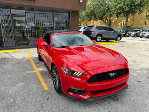 Used 2017 Ford Mustang Premium RWD image 18