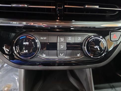New 2026 Buick Envista Sport Touring w/ Convenience I Package FWD image 21