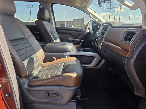 Used 2017 Nissan Titan Platinum Reserve AWD/4WD image 17
