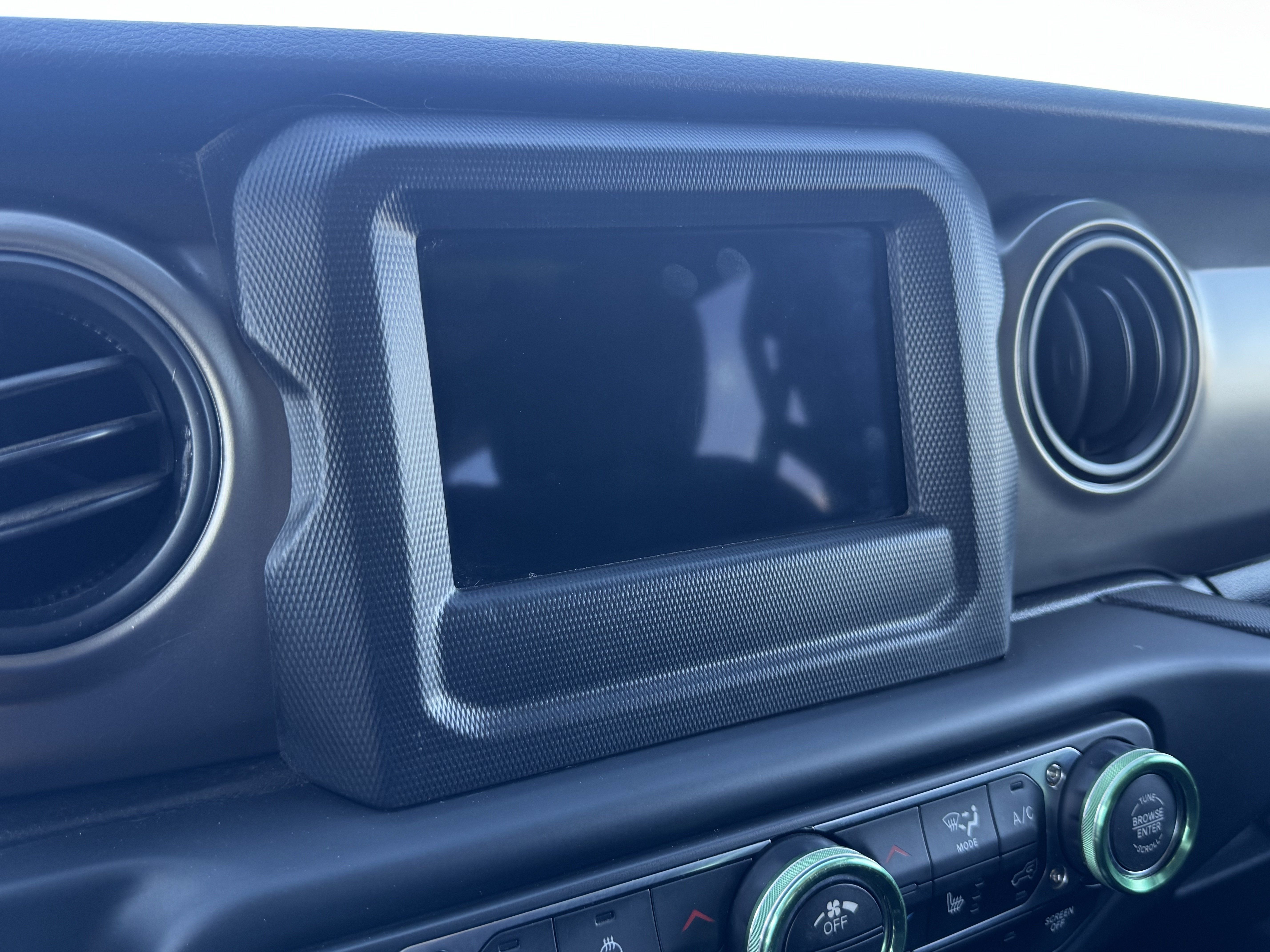Used 2018 Jeep Wrangler Unlimited Sport S AWD/4WD image 26
