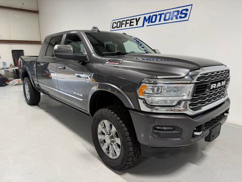 Used 2019 RAM 3500 Limited image 8