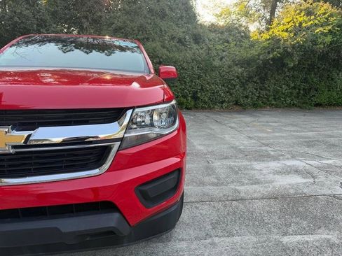 Used 2018 Chevrolet Colorado LT image 15