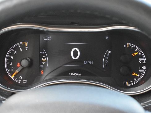 Used 2014 Jeep Grand Cherokee Limited image 24