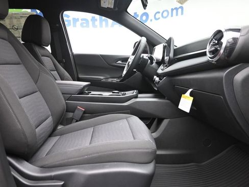 New 2026 Chevrolet Equinox LT image 7