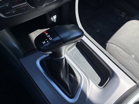 Used 2023 Dodge Charger SXT RWD image 18