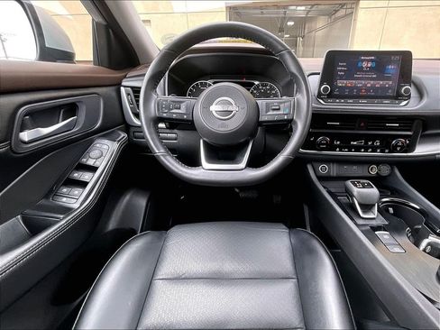 Used 2023 Nissan Rogue SV w/ SV Premium B Package AWD/4WD image 17