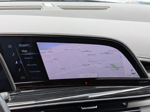 Certified 2023 Cadillac Escalade Sport w/ LPO, ONYX Package AWD/4WD image 32