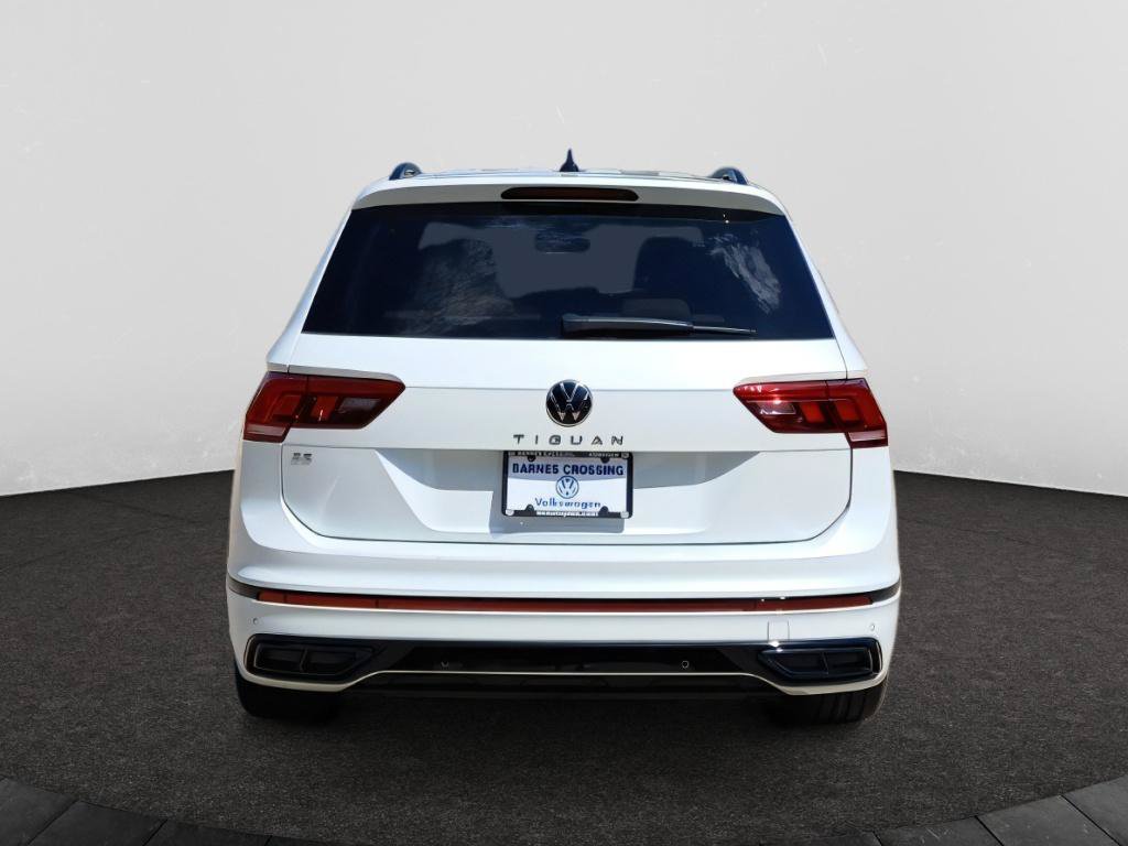 Used 2024 Volkswagen Tiguan SE R-Line w/ MDO Package, Three-Row FWD image 6