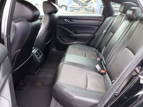 Used 2019 Honda Accord Sport image 6