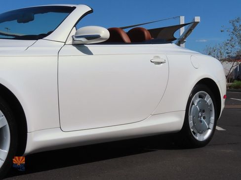 Used 2004 Lexus SC 430 Convertible image 22