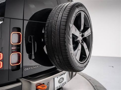 Used 2020 Land Rover Defender 110 X AWD/4WD image 31
