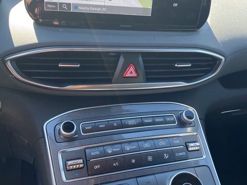 Certified 2023 Hyundai Santa Fe SEL image 4