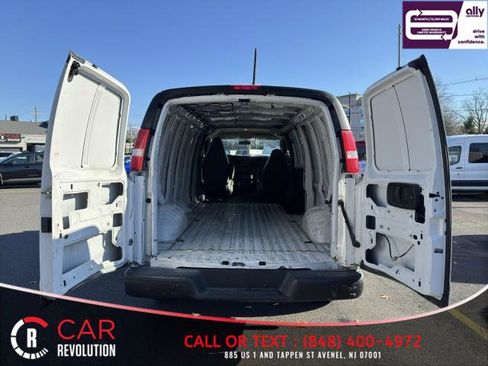 Used 2023 GMC Savana 2500 Extended w/ Driver Convenience Package RWD image 6