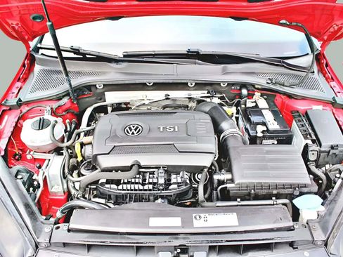 Used 2017 Volkswagen GTI S image 31