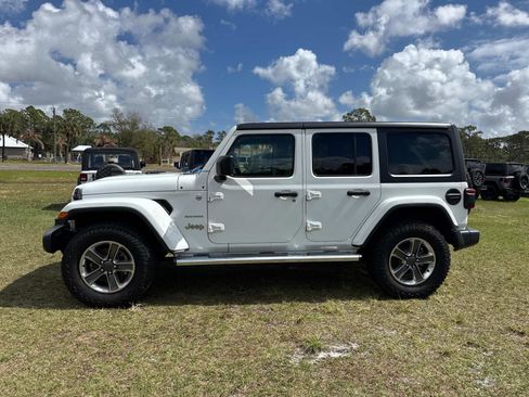 Used 2019 Jeep Wrangler Unlimited Sahara w/ Dual Top Group image 6