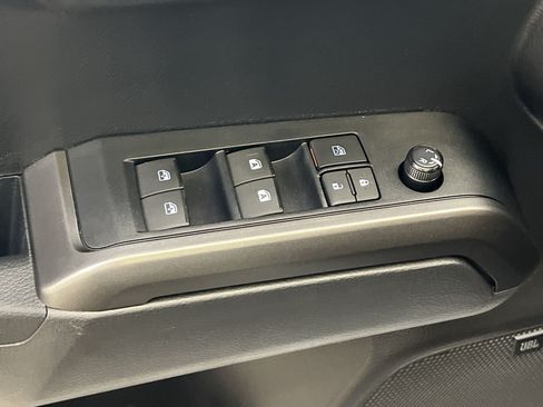 Used 2022 Toyota Tacoma TRD Off-Road w/ TRD Premium Off Road Package AWD/4WD image 14