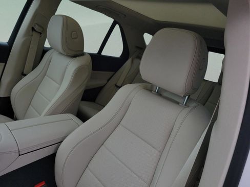 New 2026 Mercedes-Benz GLE 450 4MATIC image 16